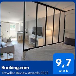 Charmant Studio Sur Cour A Lyon 9E Mont D'Or